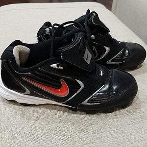 GUC Nike Expand Tech Softball Cleats  6Y